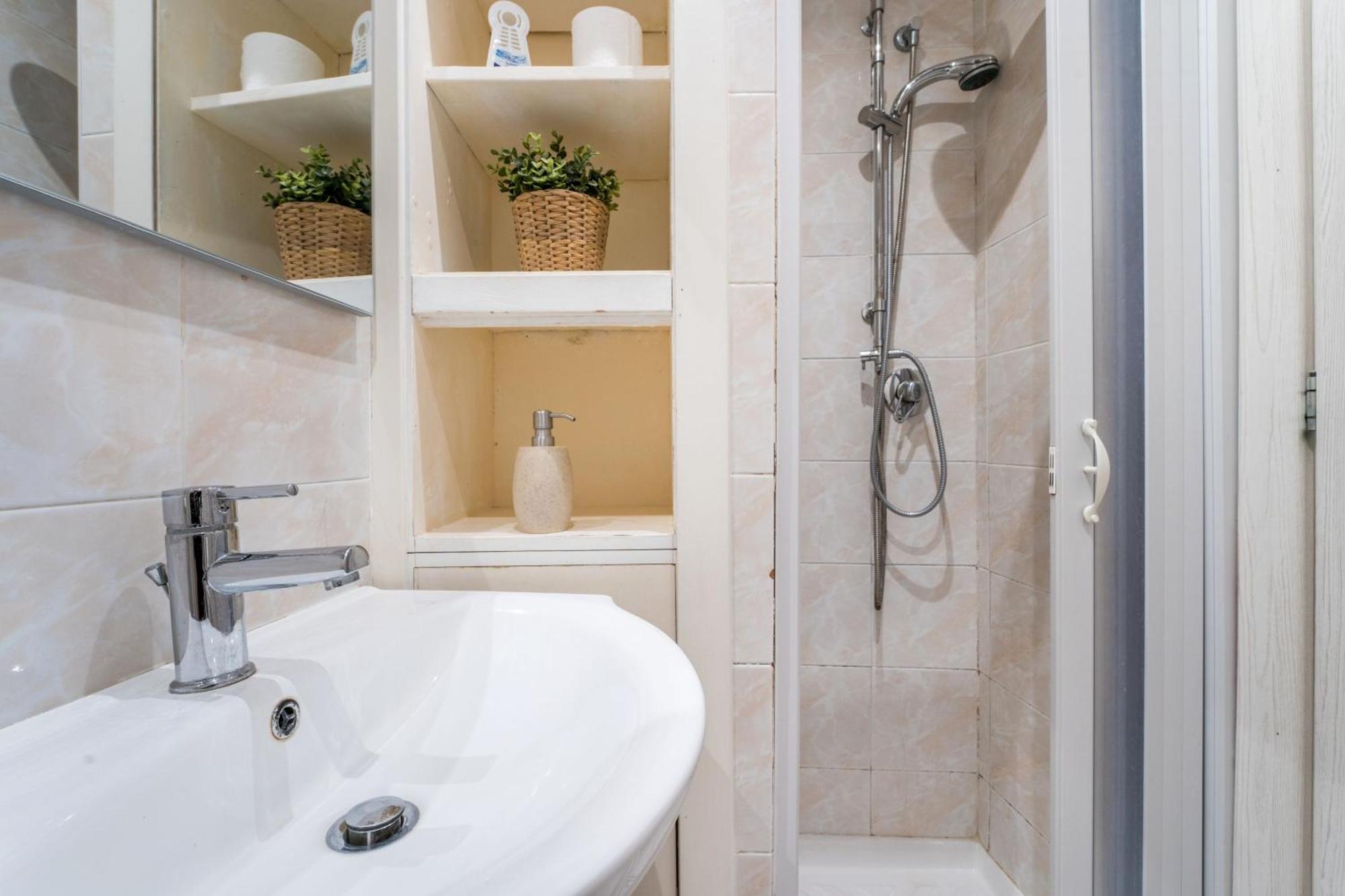 Fl Apartments Il Piccolo Borgo Di Trastevere ローマ エクステリア 写真